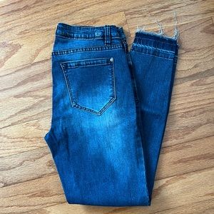 Kenzie distressed jeans 6/28